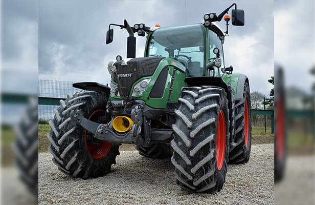 Tractor